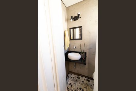 Apartamento à venda com 77m², 2 quartos e 1 vagaBanheiro escritório