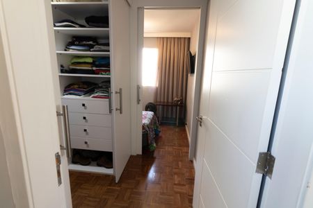 Apartamento à venda com 77m², 2 quartos e 1 vagaQuarto2