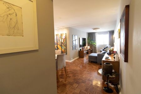 Apartamento à venda com 77m², 2 quartos e 1 vagaSala