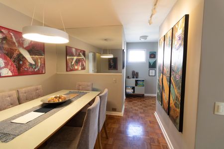 Sala de apartamento à venda com 2 quartos, 77m² em Campo Belo, São Paulo