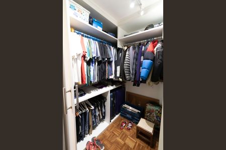 Apartamento à venda com 77m², 2 quartos e 1 vagaCloset