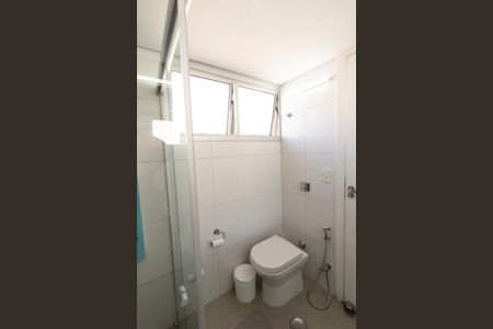 Apartamento à venda com 77m², 2 quartos e 1 vagaBanheiro