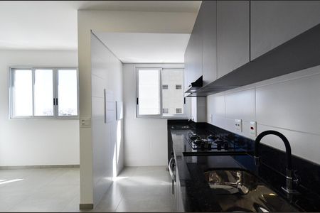 Apartamento à venda com 65m², 2 quartos e 2 vagas Apartamento à venda com 65m², 2 quartos e 2 vagasCozinha