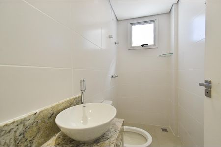 Apartamento à venda com 65m², 2 quartos e 2 vagas Apartamento à venda com 65m², 2 quartos e 2 vagasBanheiro Social