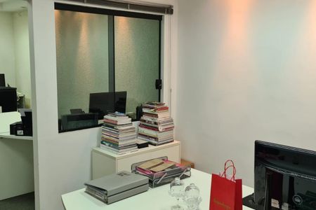 Casa à venda com 104m², 3 quartos e sem vaga