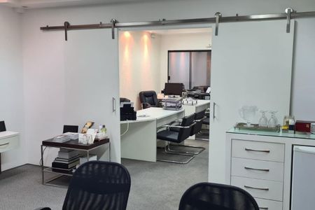 Casa à venda com 3 quartos, 104m² em Vila Mariana, São Paulo