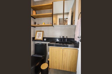 Banheiro de kitnet/studio para alugar com 1 quarto, 28m² em Jardim Panorama, São Paulo