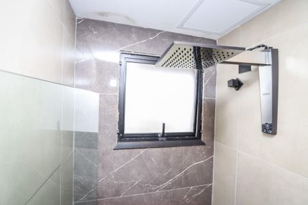 Studio para alugar com 28m², 1 quarto e 1 vaga Studio para alugar com 28m², 1 quarto e 1 vagaBanheiro