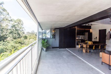 Apartamento à venda com 82m², 1 quarto e 2 vagasVaranda