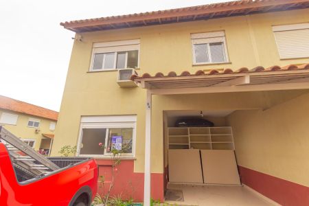 Casa de condomínio à venda com 92m², 3 quartos e 3 vagasFachada