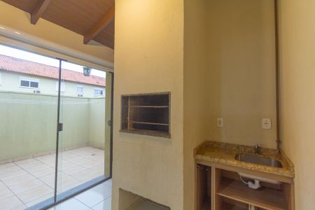 Casa de condomínio à venda com 92m², 3 quartos e 3 vagasChurrasqueira