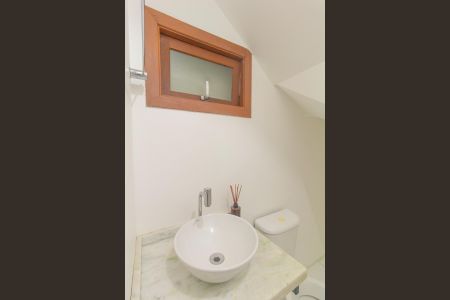 Casa de condomínio à venda com 92m², 3 quartos e 3 vagasLavabo