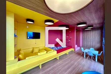 Studio à venda com 25m², 1 quarto e sem vaga Studio à venda com 25m², 1 quarto e sem vagaÁrea comum - Brinquedoteca