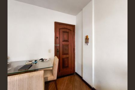 Apartamento à venda com 78m², 2 quartos e 1 vagaSala