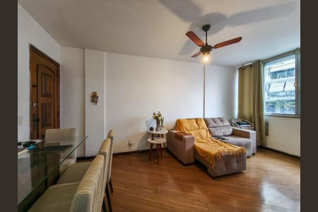 Apartamento à venda com 78m², 2 quartos e 1 vagaSala