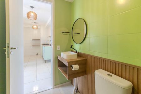 Apartamento à venda com 37m², 2 quartos e sem vaga Apartamento à venda com 37m², 2 quartos e sem vagaBanheiro Social