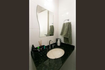 Casa à venda com 320m², 3 quartos e 4 vagasBanheiro da Suíte 3