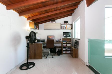 Casa à venda com 320m², 3 quartos e 4 vagasSótão