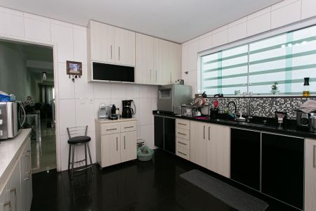 Casa à venda com 320m², 3 quartos e 4 vagasCozinha