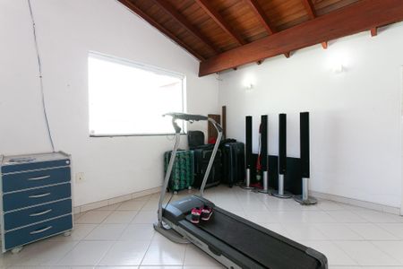 Casa à venda com 320m², 3 quartos e 4 vagasSótão