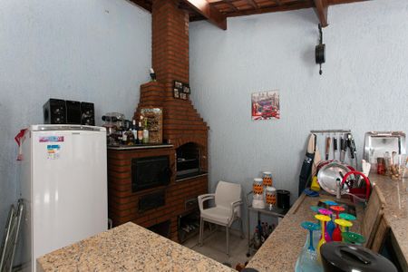 Casa à venda com 320m², 3 quartos e 4 vagasChurrasqueira