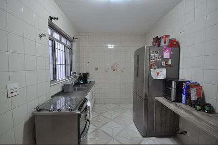 Casa para alugar com 400m², 3 quartos e 1 vagaCozinha
