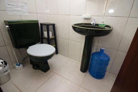 Casa à venda com 130m², 3 quartos e 3 vagas Casa à venda com 130m², 3 quartos e 3 vagasBanheiro de serviço