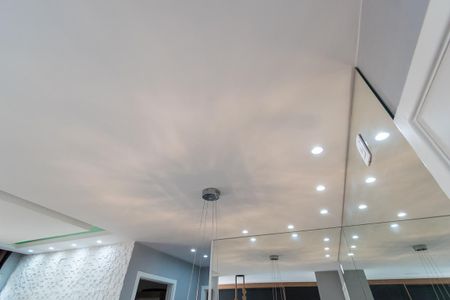 Sala de apartamento à venda com 2 quartos, 45m² em Irajá, Rio de Janeiro