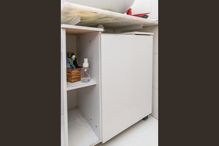 Apartamento à venda com 45m², 2 quartos e 1 vaga Apartamento à venda com 45m², 2 quartos e 1 vagaBanheiro