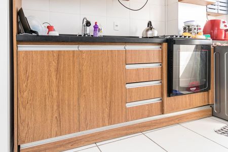 Apartamento à venda com 45m², 2 quartos e 1 vaga Apartamento à venda com 45m², 2 quartos e 1 vagaCozinha - Armários