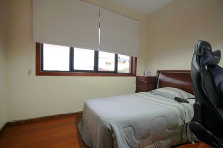 Casa à venda com 460m², 4 quartos e 4 vagasQuarto 2