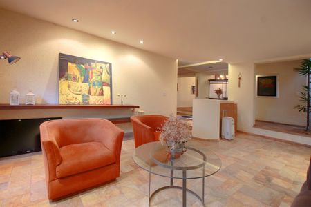 Casa à venda com 460m², 4 quartos e 4 vagasSala 1