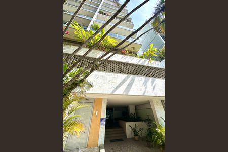 Apartamento à venda com 140m², 4 quartos e 2 vagasFachada