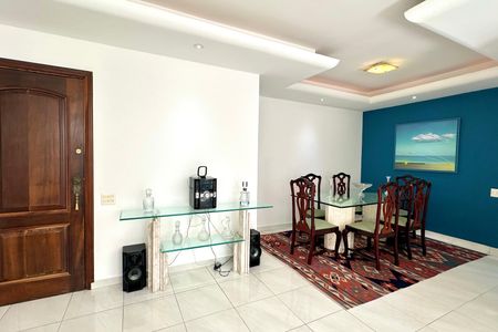 Sala de apartamento à venda com 4 quartos, 140m² em Humaitá, Rio de Janeiro