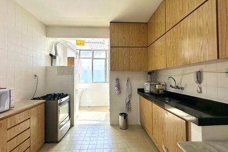Apartamento à venda com 140m², 4 quartos e 2 vagasCozinha