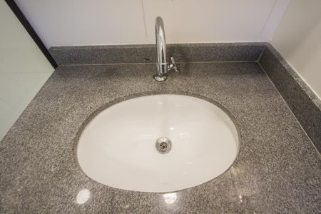 Studio à venda com 26m², 1 quarto e sem vaga Studio à venda com 26m², 1 quarto e sem vagaBanheiro Social