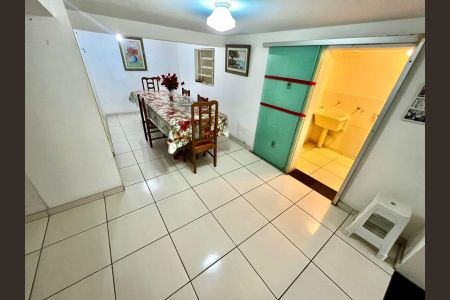 Casa à venda com 278m², 3 quartos e 3 vagasCozinha 2