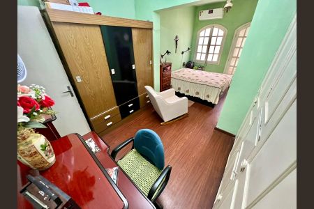 Casa à venda com 278m², 3 quartos e 3 vagasSuíte 3