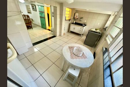 Casa à venda com 278m², 3 quartos e 3 vagasCozinha 2