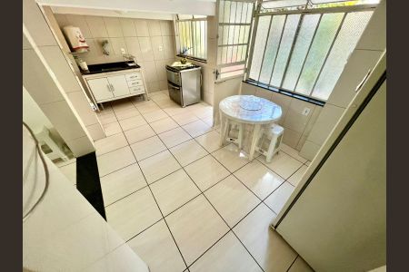 Casa à venda com 278m², 3 quartos e 3 vagasCozinha 2