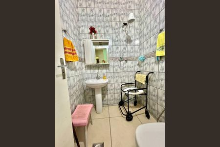 Casa à venda com 278m², 3 quartos e 3 vagasBanheiro da Suíte 3