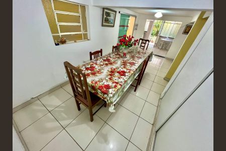 Casa à venda com 278m², 3 quartos e 3 vagasCozinha 2