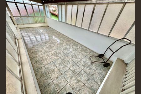 Casa à venda com 278m², 3 quartos e 3 vagasTerraço