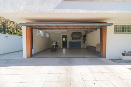 Casa à venda com 400m², 3 quartos e 3 vagasGaragem
