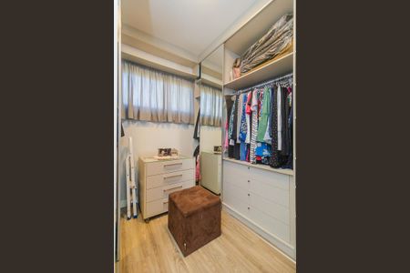 Casa à venda com 400m², 3 quartos e 3 vagasSuíte