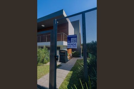 Casa à venda com 400m², 3 quartos e 3 vagasPlaquinha instalada