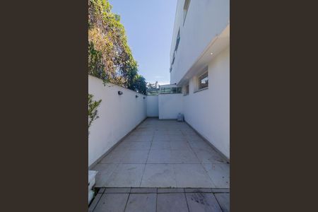 Casa à venda com 400m², 3 quartos e 3 vagasGaragem