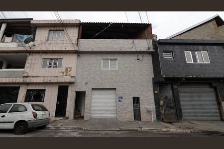 Casa para alugar com 39m², 1 quarto e sem vaga Casa para alugar com 39m², 1 quarto e sem vagaFachada