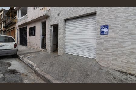 Casa para alugar com 39m², 1 quarto e sem vaga Casa para alugar com 39m², 1 quarto e sem vagaFachada e Plaquinha