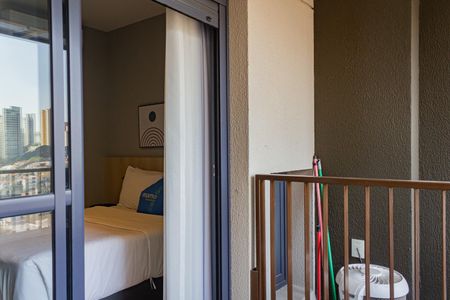 Studio para alugar com 22m², 1 quarto e sem vaga Studio para alugar com 22m², 1 quarto e sem vagaVaranda do Studio